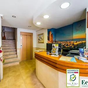  Otel Sevilla
